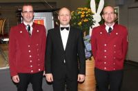 Vorstand Daniel Achstetter mit den für ihre 30jährige aktive Tätigkeit geehrten Klaus Zimmermann und Wolfgang Honikel.